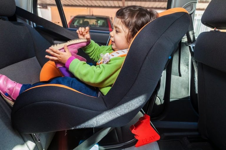 Accidentes y tráfico. Prevención en los vehículos