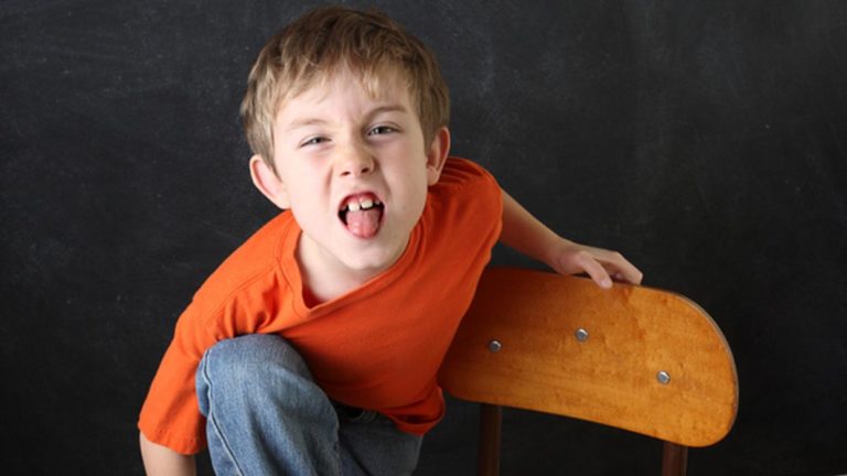 ¿Hijos maleducados o padres sin recursos?