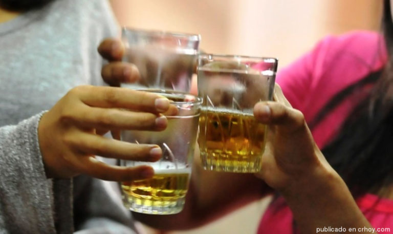 El alcohol, mala compañía